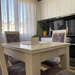 New Bazaar-apartment 1 Apartment Tirana
