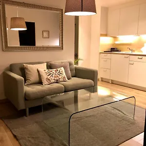 Cool & 2 Bedroom In Heart Of Eaux-vives Apartment Geneva
